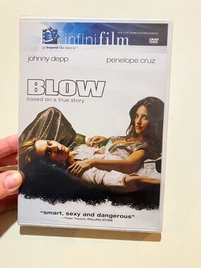 Blow DVD featuring Johnny Depp & Penélope Cruz - White Cover